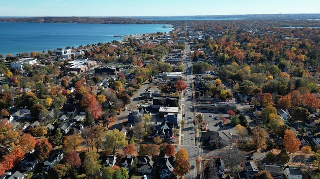 917 Third St, Traverse City, MI 49684