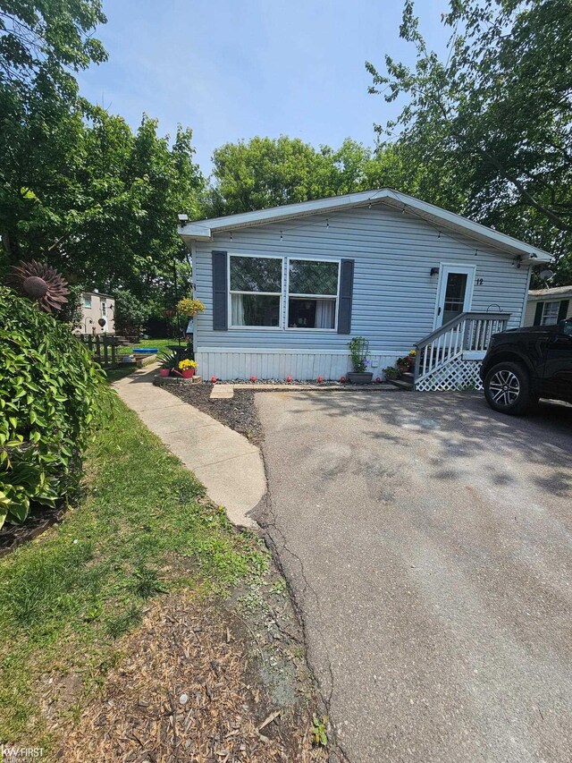 4041 Grange Hall Rd, Holly, MI 48442 - photo 6