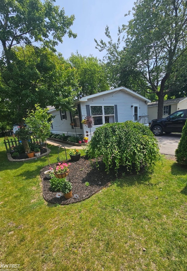 4041 Grange Hall Rd, Holly, MI 48442 - photo 1