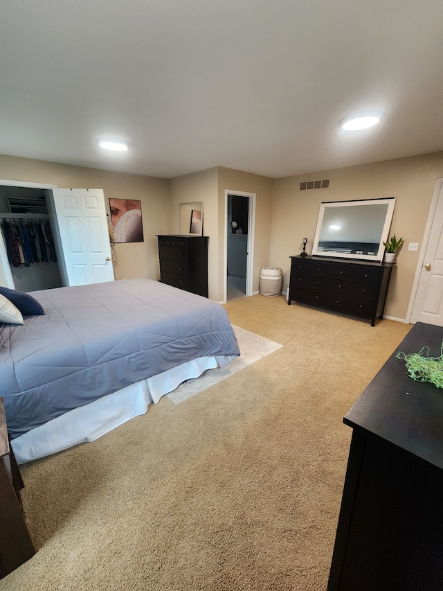 bedroom featuring visible vents, carpet flooring, and recessed lighting