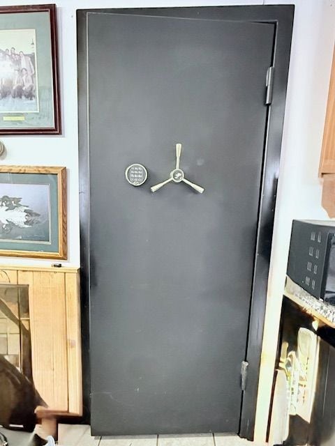 8530 Catherwood Dr, Goodrich, MI 48438 - view of room details