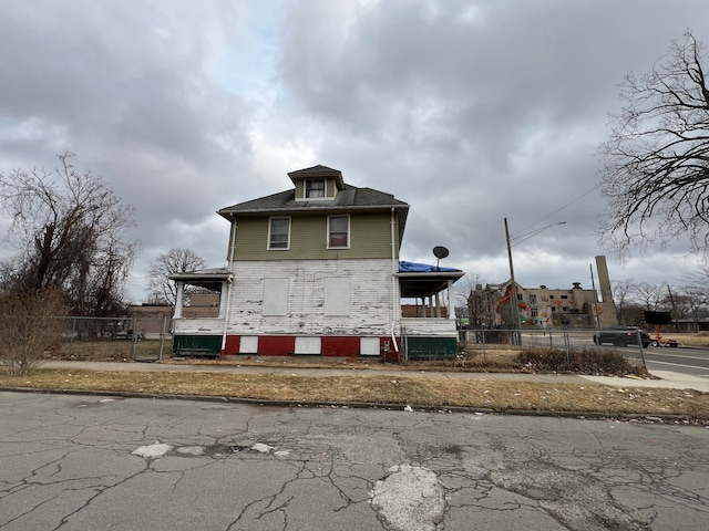 3674 Mount Elliott St, Detroit, MI 48207 - view of property exterior featuring fence