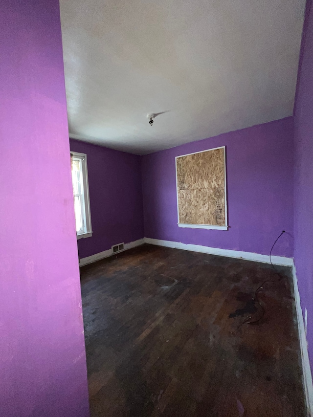 3674 Mount Elliott St, Detroit, MI 48207 - unfurnished room with baseboards and visible vents