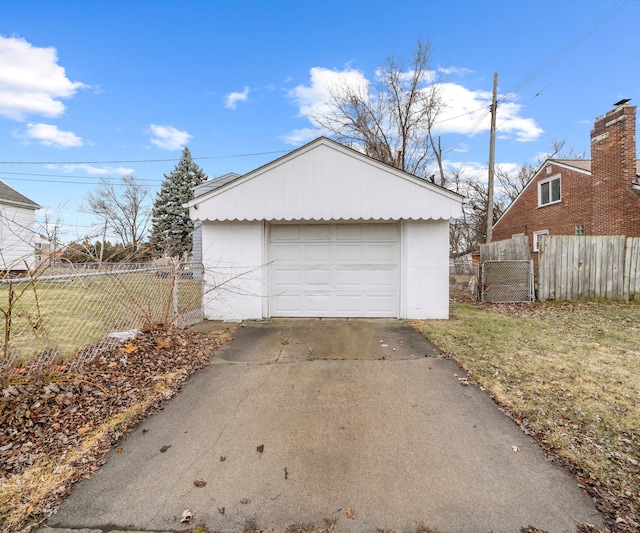 detached garage with fence