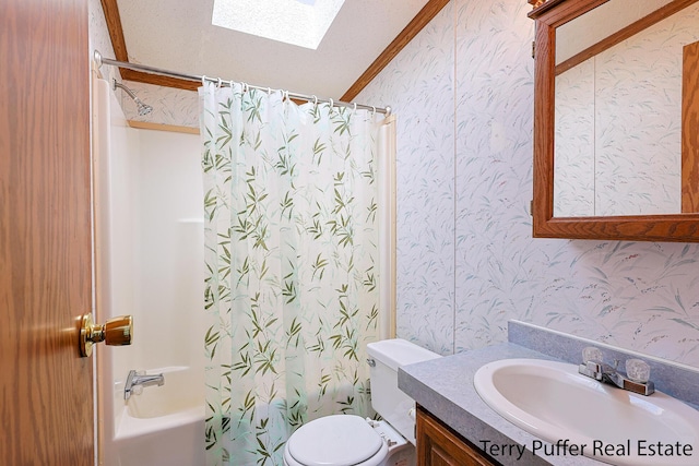 full bath featuring shower / tub combo, vanity, toilet, and wallpapered walls