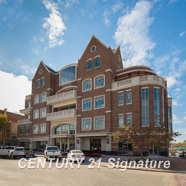110 E Main St, Midland, MI 48640 - view of property