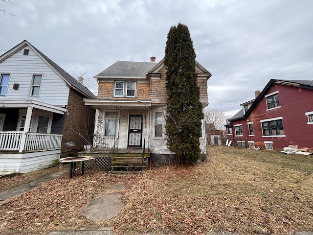 view of front of home featuring a porch