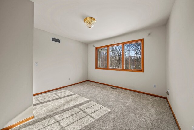 561 Valley Dr, Milford, MI 48381 - photo 16