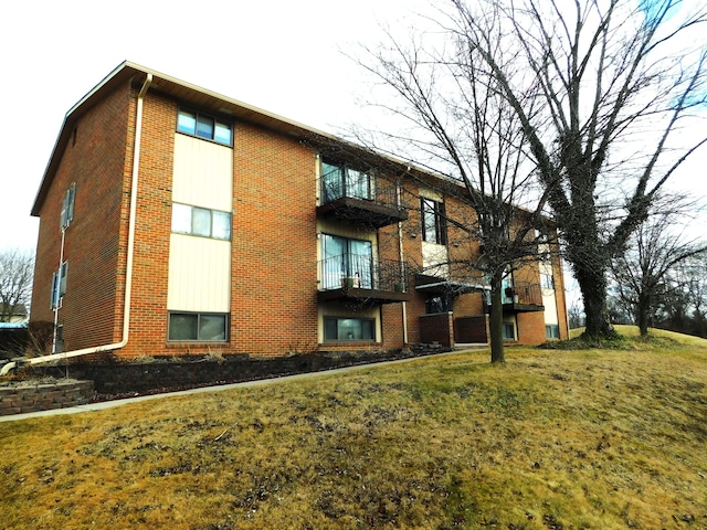 view of building exterior