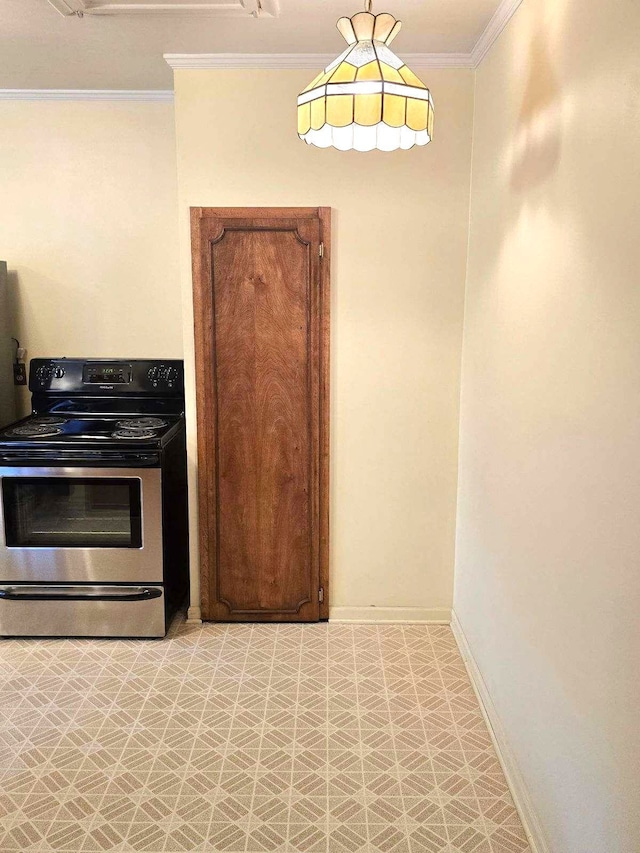 kitchen featuring stainless steel range with electric stovetop, baseboards, ornamental molding, and light floors