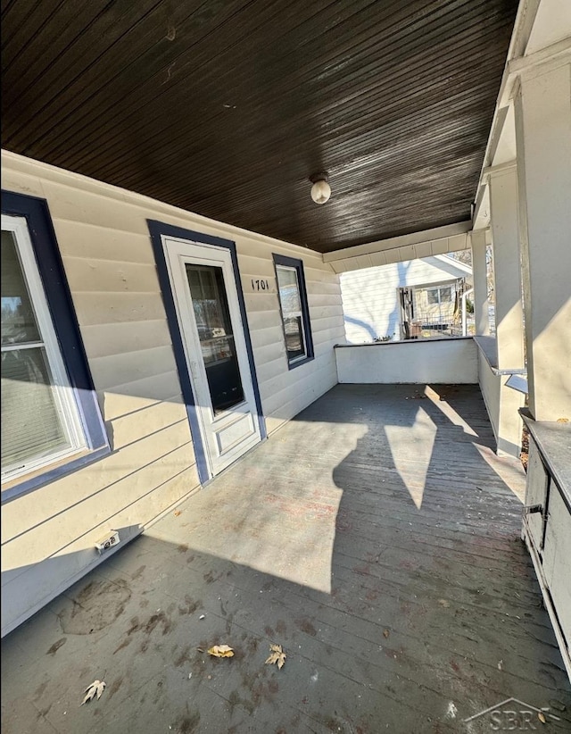 view of patio / terrace with covered porch