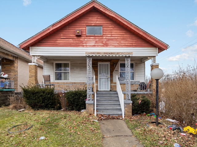 view of front of home featuring a porch