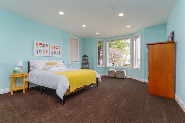 bedroom featuring recessed lighting, baseboards, and carpet