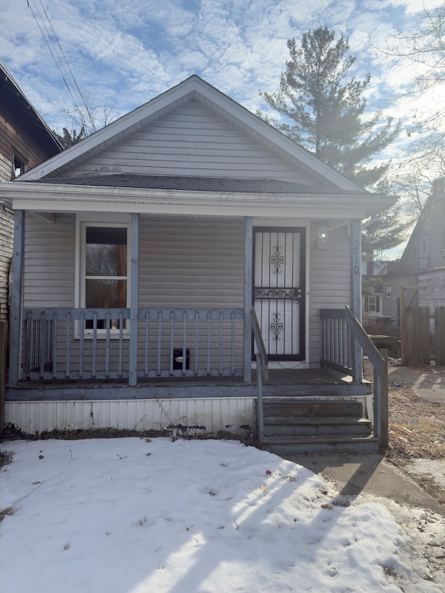 view of front of home with covered porch