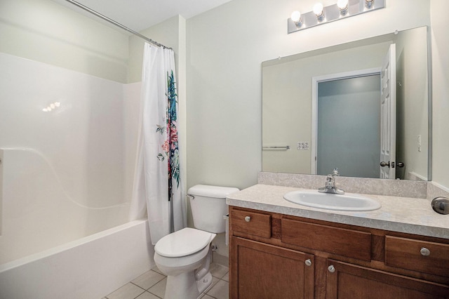 full bathroom featuring shower / bath combo with shower curtain, vanity, toilet, and tile patterned floors