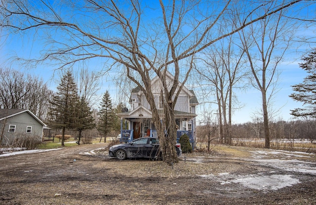 view of front of house featuring a porch