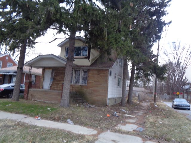 view of front of home featuring covered porch