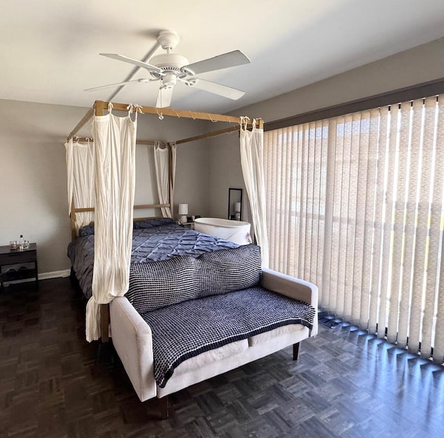 bedroom featuring ceiling fan