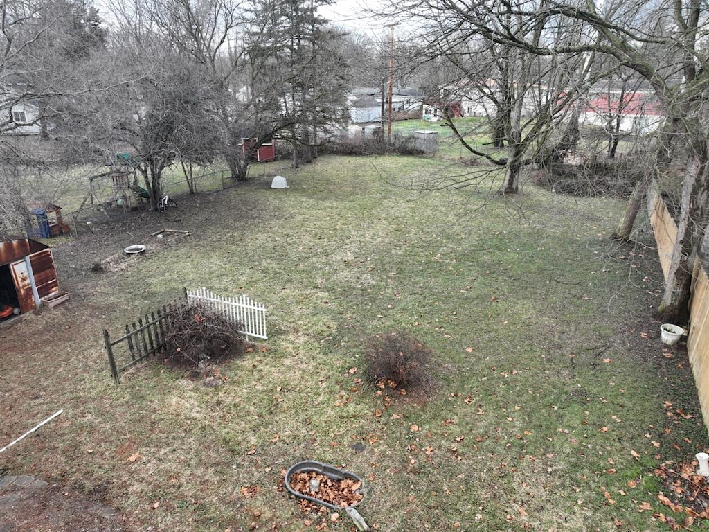 view of yard featuring fence