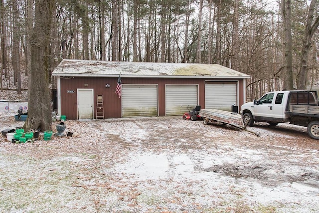 view of detached garage