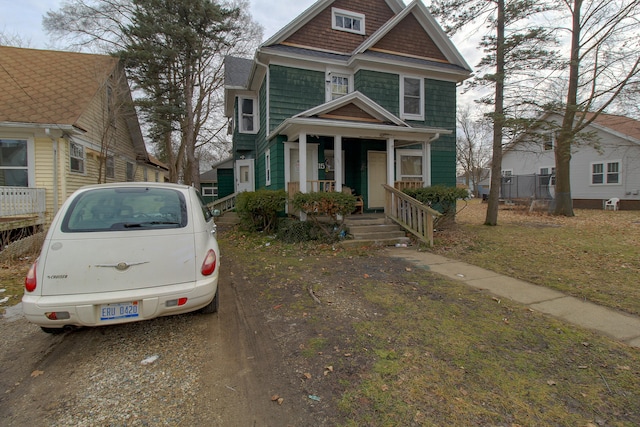 view of front of property