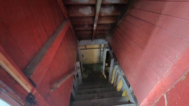 77 Irwin Ave, Muskegon, MI 49442 - view of stairs