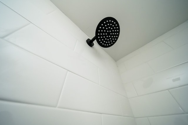 room details with a tile shower