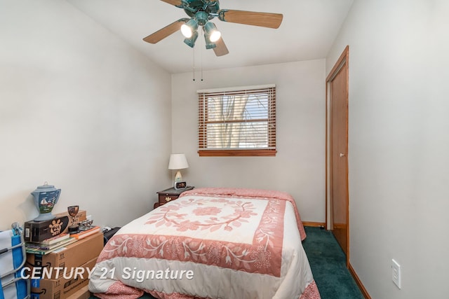 bedroom with baseboards, carpet, and a ceiling fan