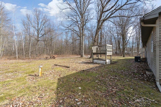 view of yard featuring central AC