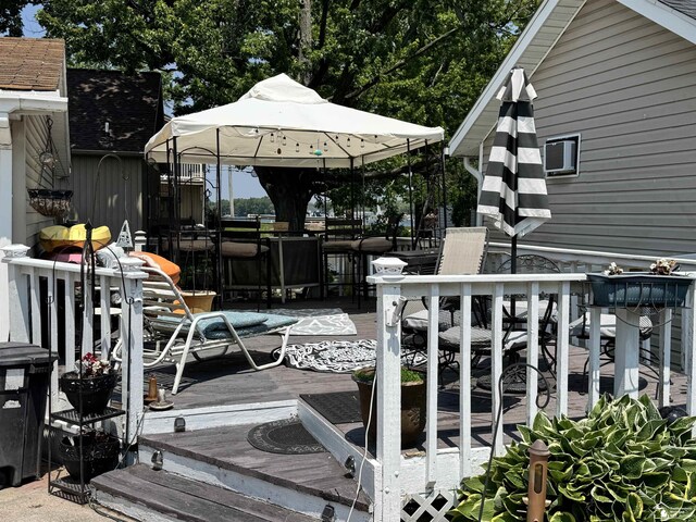 10875 W Ferndale Dr, Manitou Beach, MI 49253 - photo 19