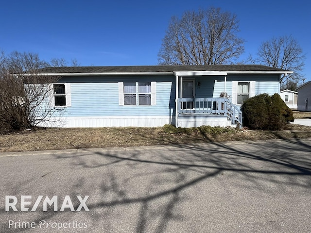 view of front of home featuring a porch