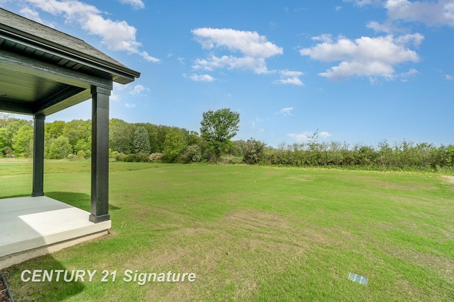 2289 Holly Ridge Ln, Bay City, MI 48706 - view of green lawn