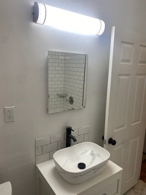 bathroom with vanity