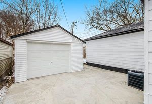 detached garage with central AC