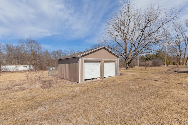 view of detached garage