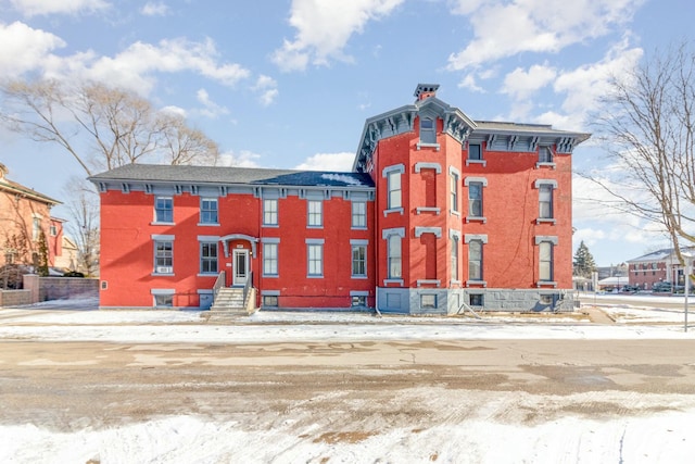 view of building exterior