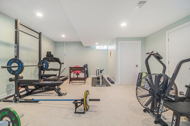 workout area featuring carpet flooring, recessed lighting, baseboards, and visible vents