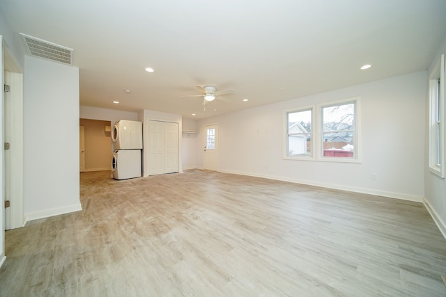 spare room featuring visible vents, baseboards, light wood-type flooring, recessed lighting, and a ceiling fan