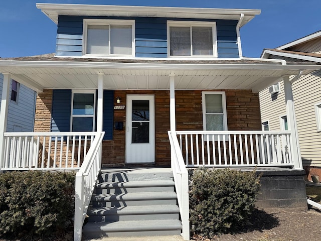 view of front facade featuring a porch