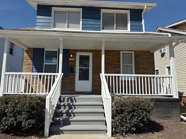 view of front facade with covered porch