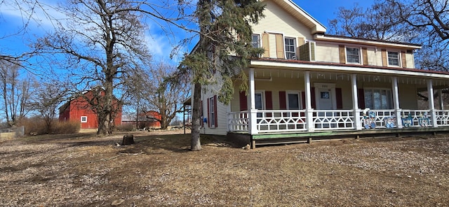 view of front of home featuring covered porch