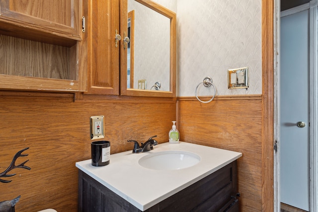 bathroom with vanity