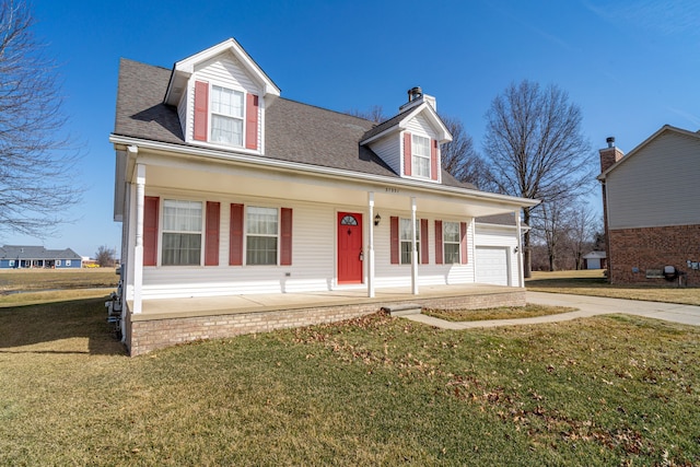 cape cod home with a porch, a shingled roof, driveway, and a front yard