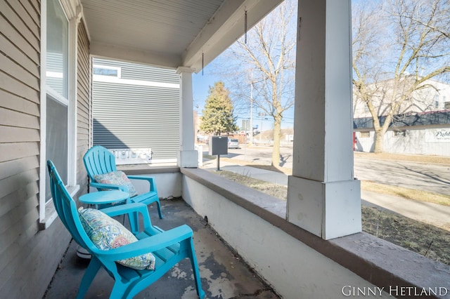 balcony with a porch