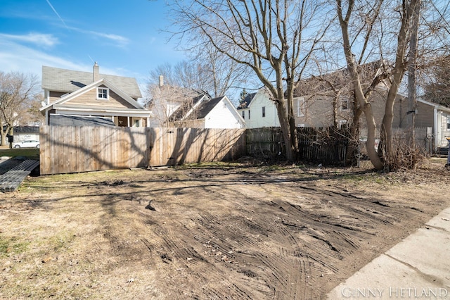 view of yard featuring fence