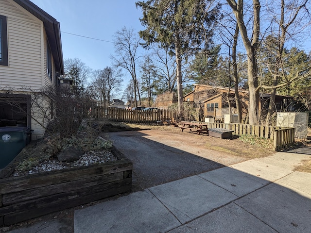 view of yard featuring fence