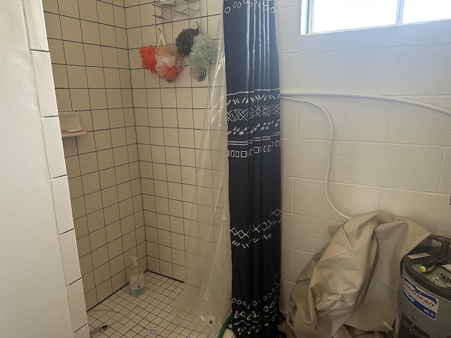 full bathroom featuring a shower stall