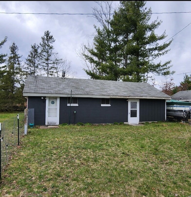 view of outbuilding