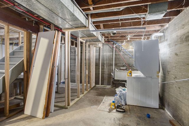 view of unfinished basement