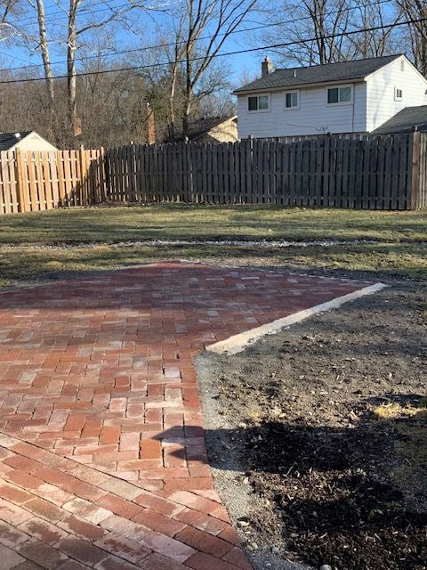 view of yard featuring a patio and fence